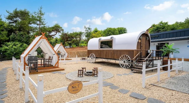 Тент Gapyeong JH PoolVilla & glamping
