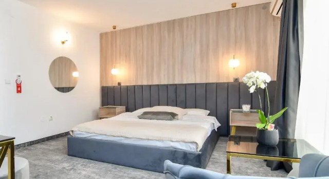 Pensiunea Alfa, Book Hotel Hotels in Mamaia-Sat with a Pool, Swimming Pool
