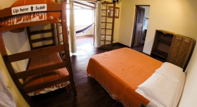 Hostel Central Ilhabela, Забронировать Хостел Отели Ильябела с парковкой, рядом с Municipal Stadium, Парковка