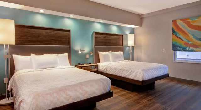 Четырёхместный номер Standard Tru By Hilton Oxford