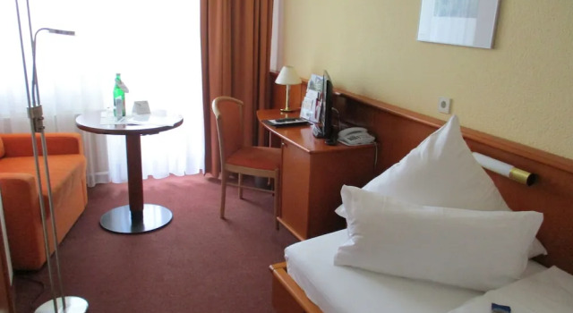 Одноместный номер Comfort с балконом Vitalhotel Weisse Elster