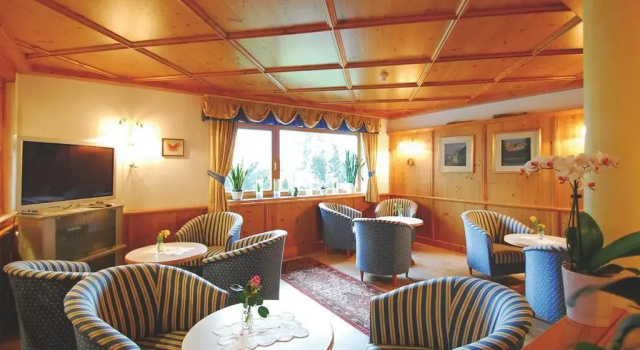 Hotel Olympia, Забронировать Отель Рисконе Брунико, рядом с Кронплатц