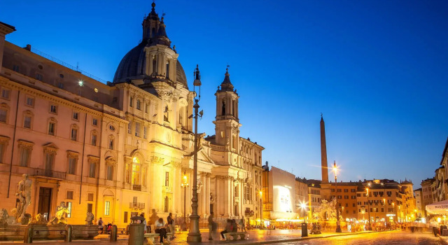 Vatican Plaza