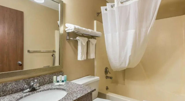 Номер Standard Quality Inn I-74 Batesville
