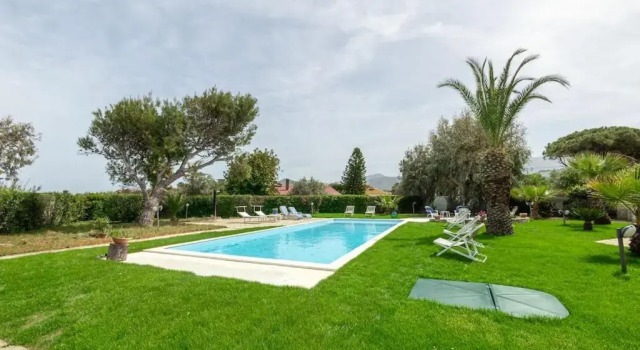 Апартаменты 2-Casa sul mare con piscina vicino Cefalù