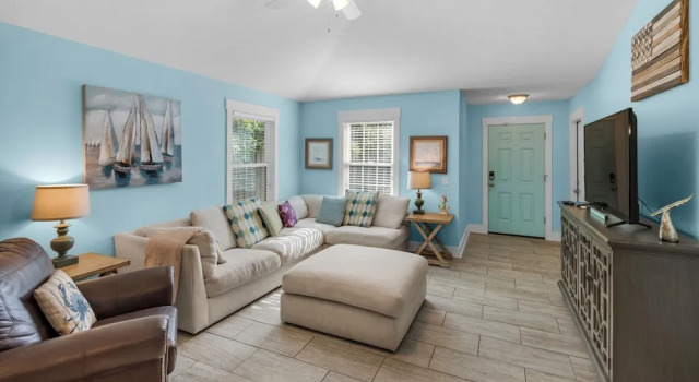 Коттедж Pet Friendly! In Panama City Beach; Minutes to Beach & Pier Park