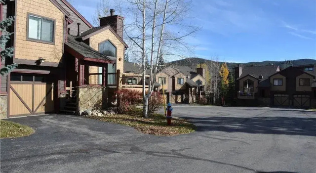 Sawmill Creek Village Unit 115 by RedAwning, Забронировать Отель Отели Брекенридж 3 звезды, 3*
