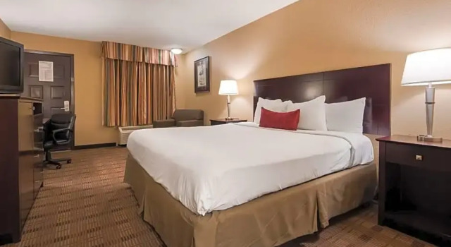 Люкс Best Western of Alexandria Inn & Suites & Conference Center