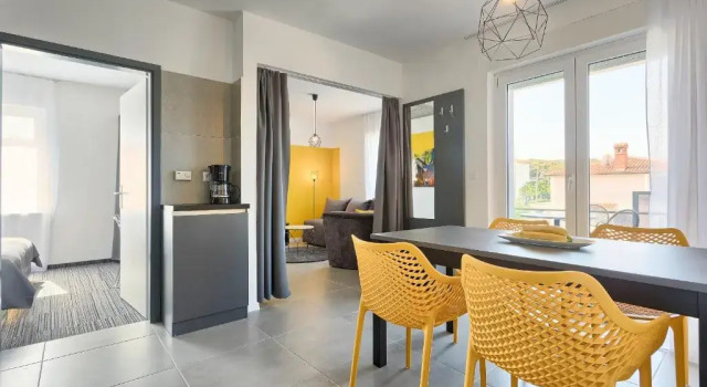 Апартаменты c 1 комнатой с балконом и с видом на сад Astinian Villa Puntizela