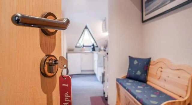 Alpin Apart Maurer, Rezerwuj Hotel Hotele w Tyrol z parkingiem, Parking