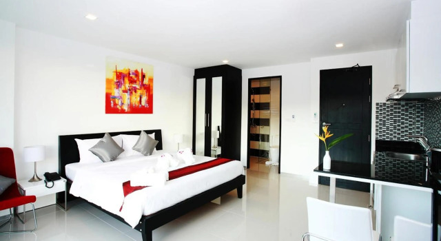 Студия One World One Home Naiharn Hotel