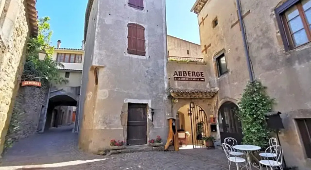 Auberge La Tournelle, Prenota Ostello Hotel a Cevenne con parcheggio, Parcheggio