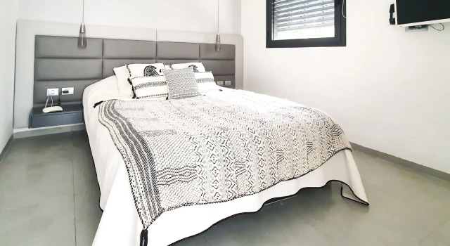 Apt Nacre, 2 BR, Tel Aviv, Gordon, Rupin St, #TL75, Забронировать Отель Отели Тель-Авива с парковкой, рядом с Пляж Иерусалим, Парковка