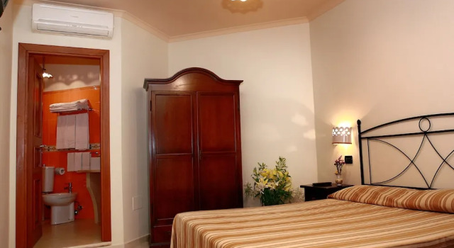 Трёхместный номер Economy с балконом Villa Cristina