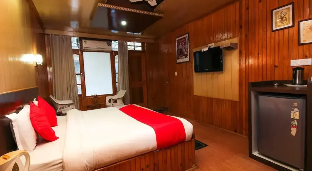 OYO 8367 Hotel The Woodz, Забронировать Отель Отели штата Химачал-Прадеш с завтраком, Завтраки