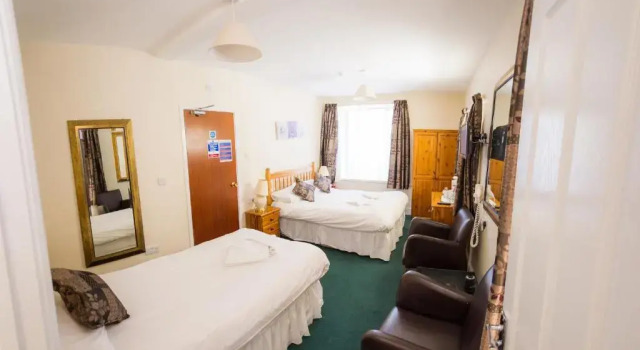 Queensbridge Hotel, Book Hotel Aberystwyth Ceredigion, nær Aberystwyth Library
