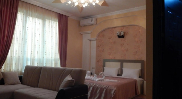 Отель Lux Palace