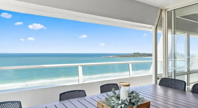 Номер Standard Пентхаус с 4 комнатами с балконом и с видом на океан 84 The Spit Holiday Apartments