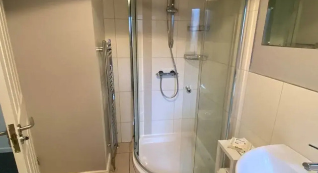 Warm Cozy 2BR House Ormeau Road