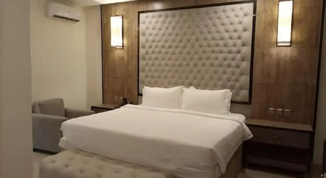 Rento Hotel and Suites, Rezervovat Hotel Hotely v Owerri s parkováním, Parkování