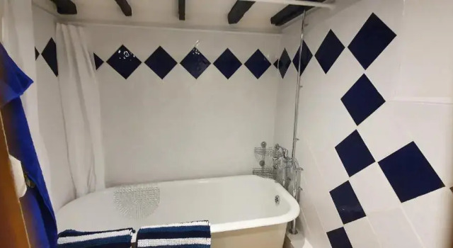 Quirky Cottage - Dogs Welcome, Забронировать Дом для отпуска Коршам Уилтшир