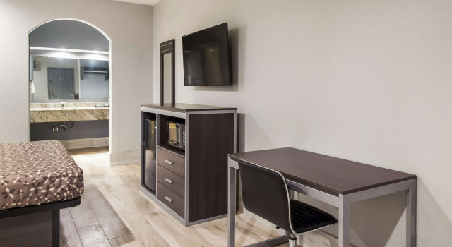 Americas Best Value Platinum Inn & Suites, Book Hotel Houston Houston
