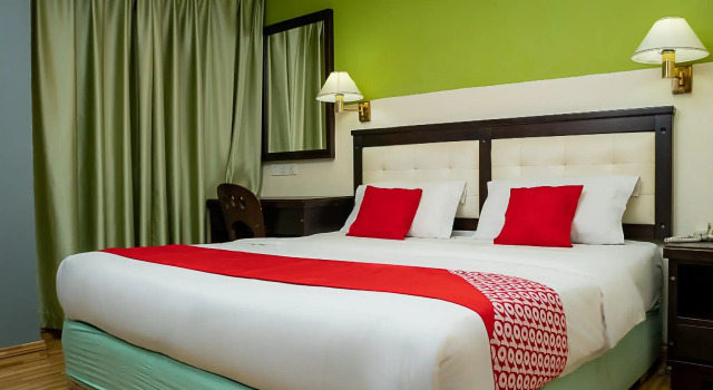 Hotel O Mansion Inn, Rezerwuj Hotel Hotele w Sarawak z parkingiem, Parking