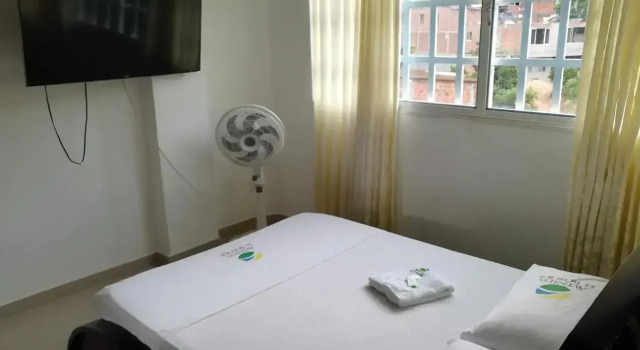 Hostal Avenida El Bosque, Book Hotel Floridablanca Santander