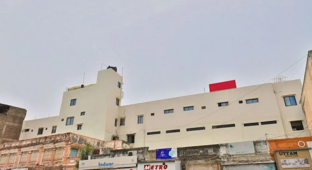 OYO 22551 Hotel Ssv