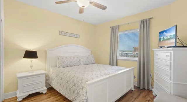 Номер Executive с 3 комнатами с балконом и рядом с пляжем Sanibel Condos by Hosteeva