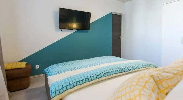 House Turquoise, Забронировать Отель Отели Биоград-на-Мору с парковкой, рядом с Частный Пляж «Кемп Сенди», Парковка