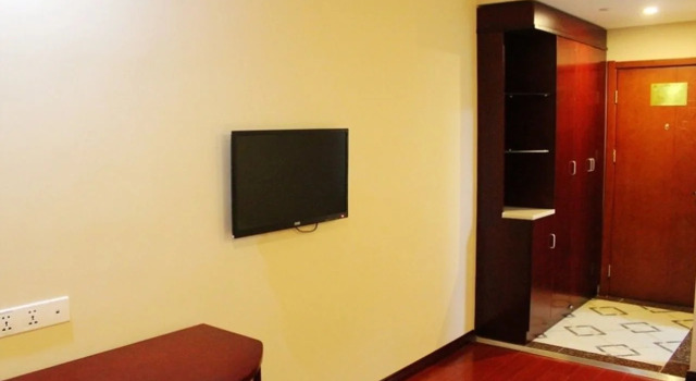 GreenTree Inn Shanghai Pudong Airport Yanchao Highway Hotel, Varaa Hotelli Pudong Shanghai