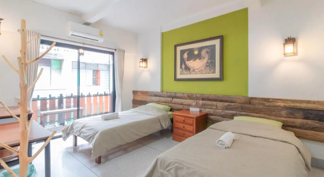 Banthat Thong Hostel, Забронировать Хостел Патумван Бангкок, рядом с Храм Золотого Будды