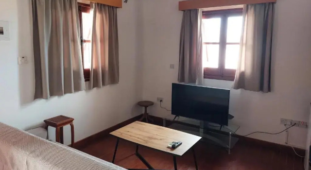 Monolocale Steni Traditional Studio Apartment
