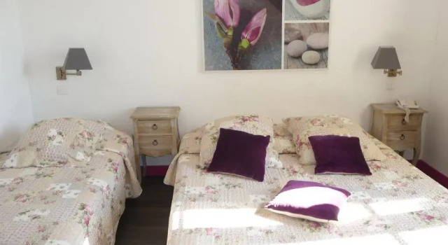 Семейный номер Superior Hôtel Ermitage Avignon