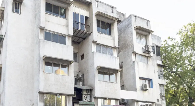 OYO Flagship 2485 Hotel Kalash Inn, Забронировать Отель Наваррангпура Ахмадабад, рядом с British Council Library