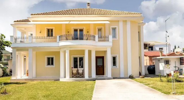 Villa in Kerkira near Corfu Beaches, Забронировать Вилла Отели периферии Ионических островов с парковкой, Парковка