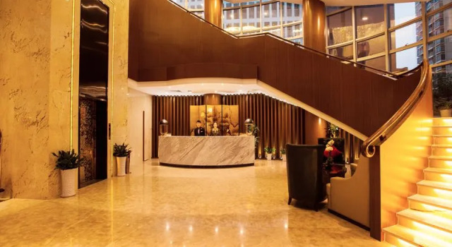 Lanco Hotel Shenzhen Buji East Station, Rezerwuj Hotel Hotele w Shenzhen z parkingiem, Parking