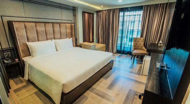 Номер Deluxe First Pride Hotel