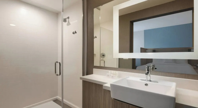 Люкс SpringHill Suites Dallas DFW Airport South/CentrePort
