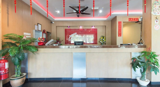 Casavilla Hotel by OYO Rooms