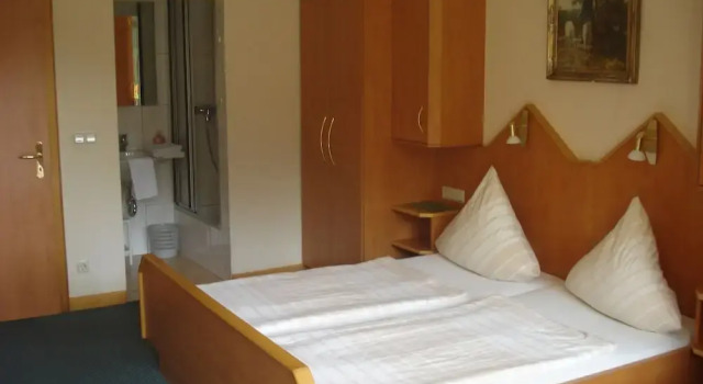 Eifel Hotel Lamberty, Rezervasyon Otel Landscheid Renanya-Palatina
