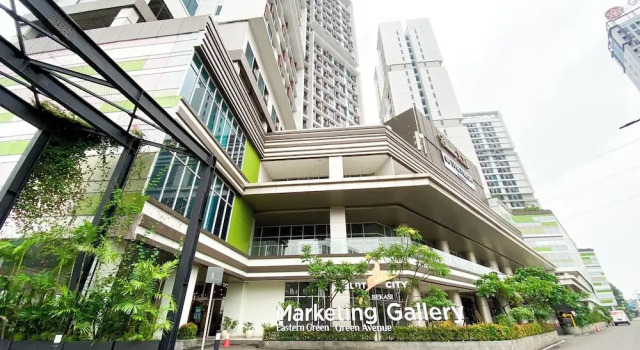 Strategic And Homey Studio At Lrt City Bekasi Apartment
