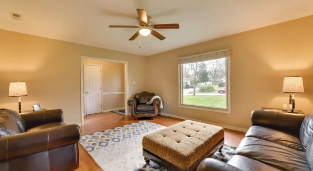 Cozy Home w/ Fenced Yard < 1 Mi Downtown Matthews!, Book Vacation Home Matthews North Carolina