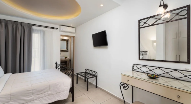 Апартаменты Comfort с балконом Pithos Apartments