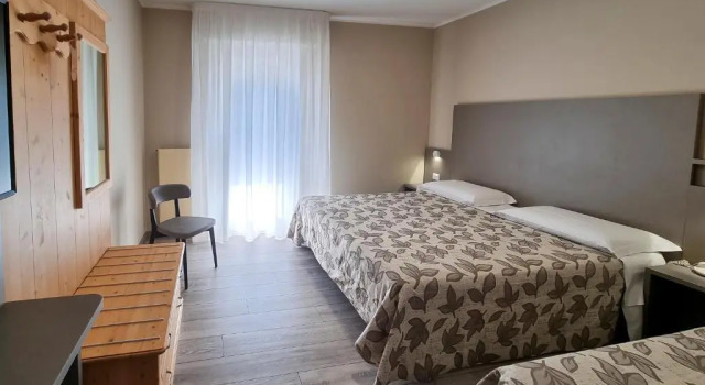 Трёхместный номер Standard с балконом Hotel Alla Fonte