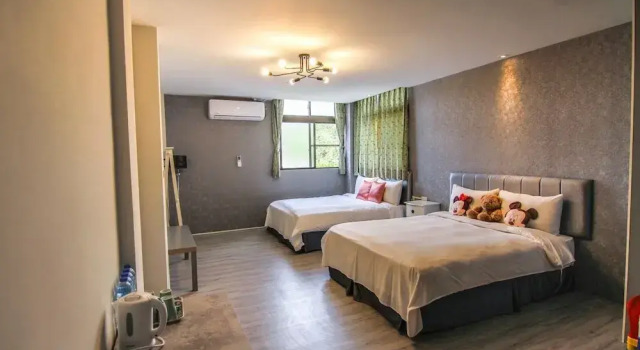 Четырёхместный семейный номер Standard Sun Moon Lake Loft Inn