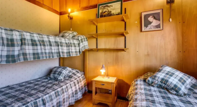 Acogedora Casa A Pasos Del Lago Calafquen, Book Vacation Home Hotels in Panguipulli with Parking, Parking