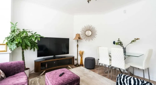NEW Lux 3BD Family Home W/garden - North London, Забронировать Отель Отели Англии 3 звезды, 3*