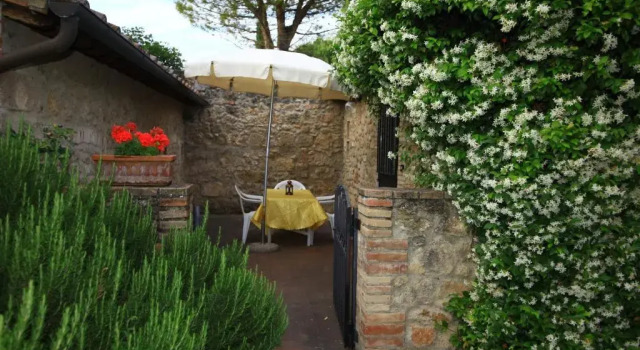 Апартаменты Relais Antico Borgo San Lorenzo
